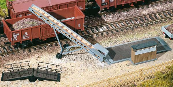 Loading ramp equipment<br /><a href='images/pictures/Auhagen/13317.jpg' target='_blank'>Full size image</a>
